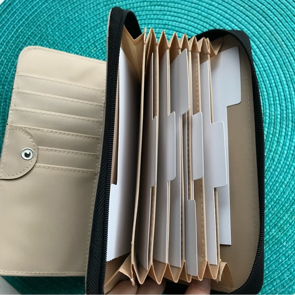 PU Leather Animal Print Organizer. Zip enclosure. Cute! New - Picture 4 of 7